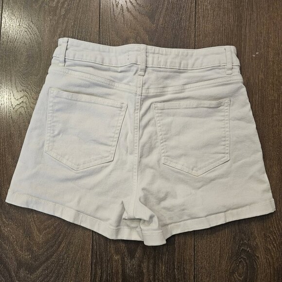 💥$5 ADD ON - Dynamite White Minimalist Jean High Waisted Shorts Size 27 - Picture 2 of 9